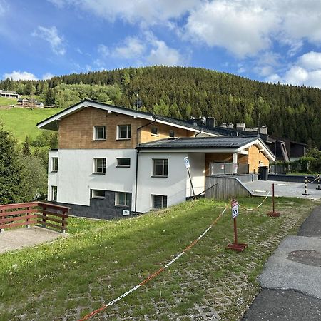 Apartman Oriens Pec Pod Snezkou Exteriör bild