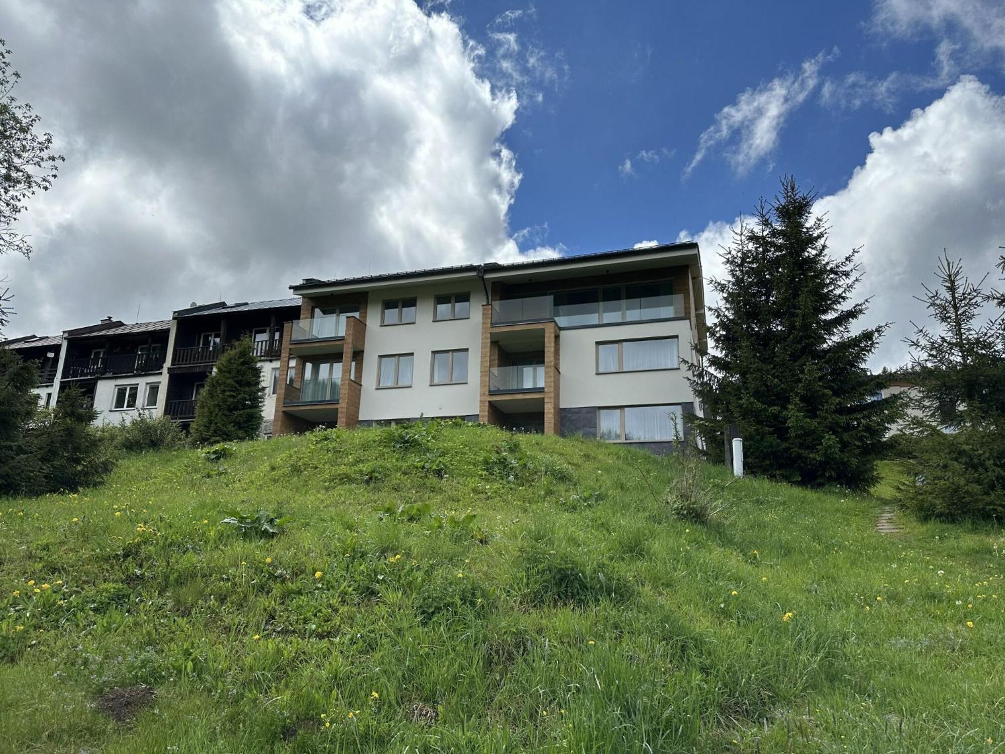 Apartman Oriens Pec Pod Snezkou Exteriör bild
